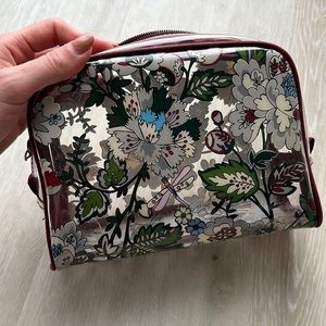 Very Bradley travel cosmetic bag